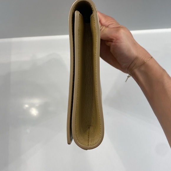 Brand new Saint Laurent clutch ysl - Picture 10 of 12